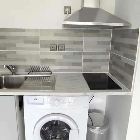 Appartement 26m2 Centre Renove Avec Parking Prive La Grande-Motte