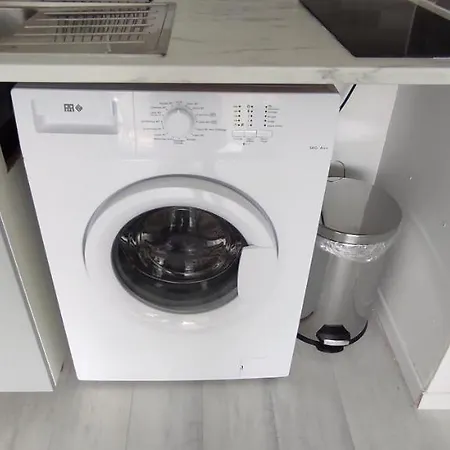 26m2 Centre Renove Avec Parking Prive Appartement *