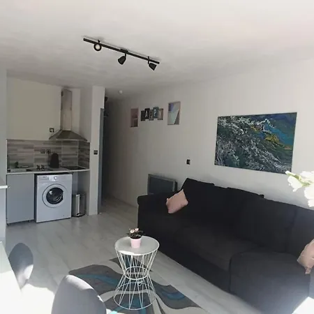 26m2 Centre Renove Avec Parking Prive * La Grande-Motte